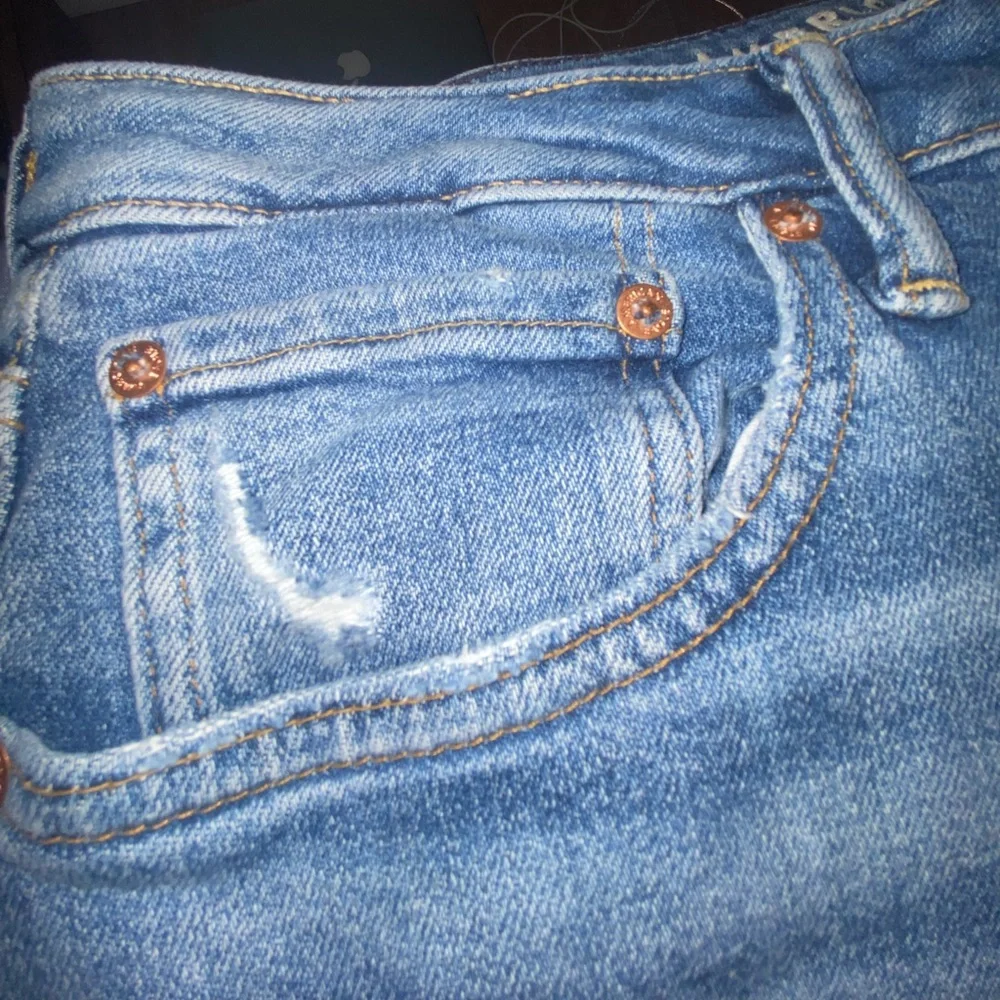 American Eagle men blue ripped jeans - Picture 2 of 7